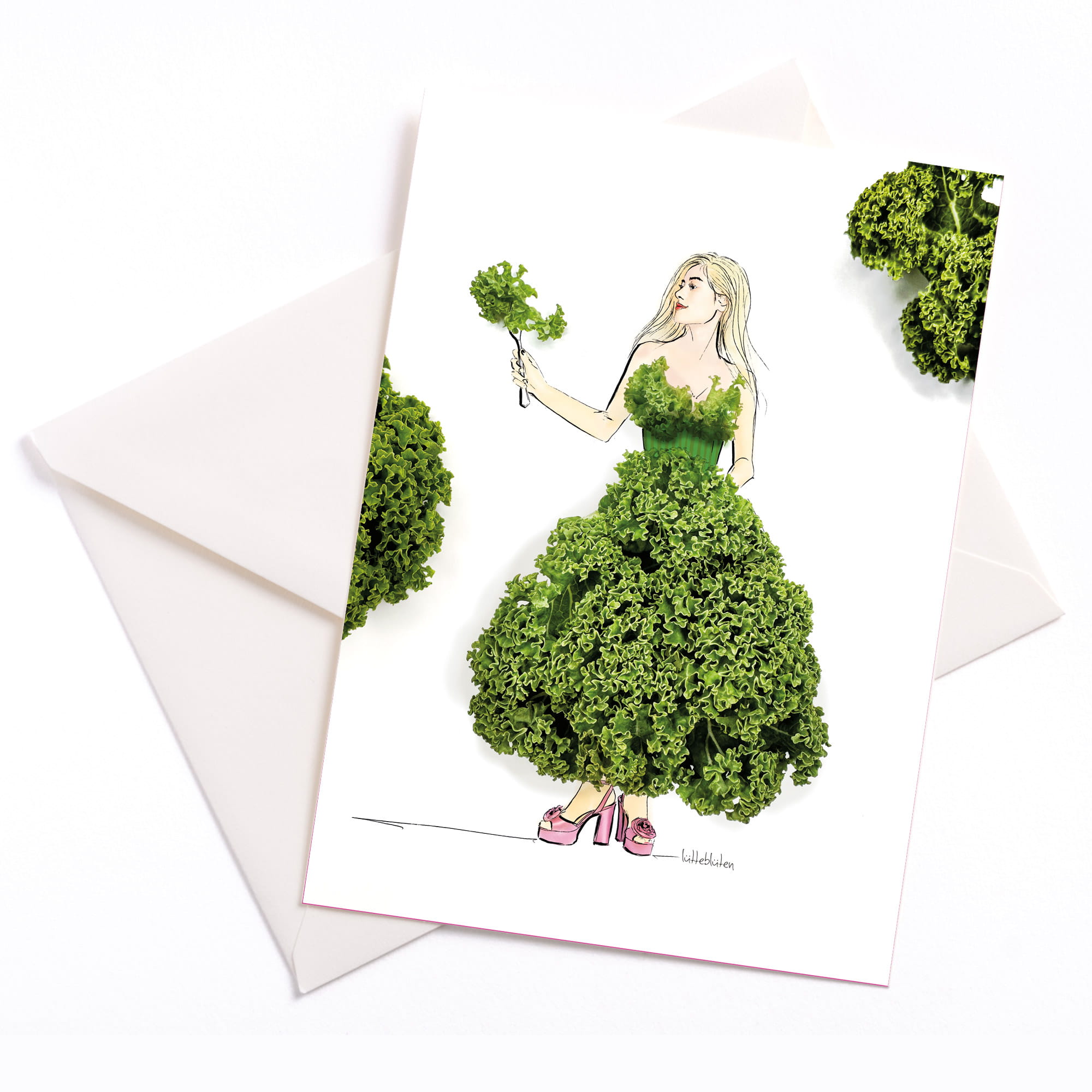 Illustration einer Frau mit Kleid aus frischem Grünkohl, fotografierte Collage auf hochwertiger Grußkarte von Lütteblüten, Format A6 mit Umschlag.